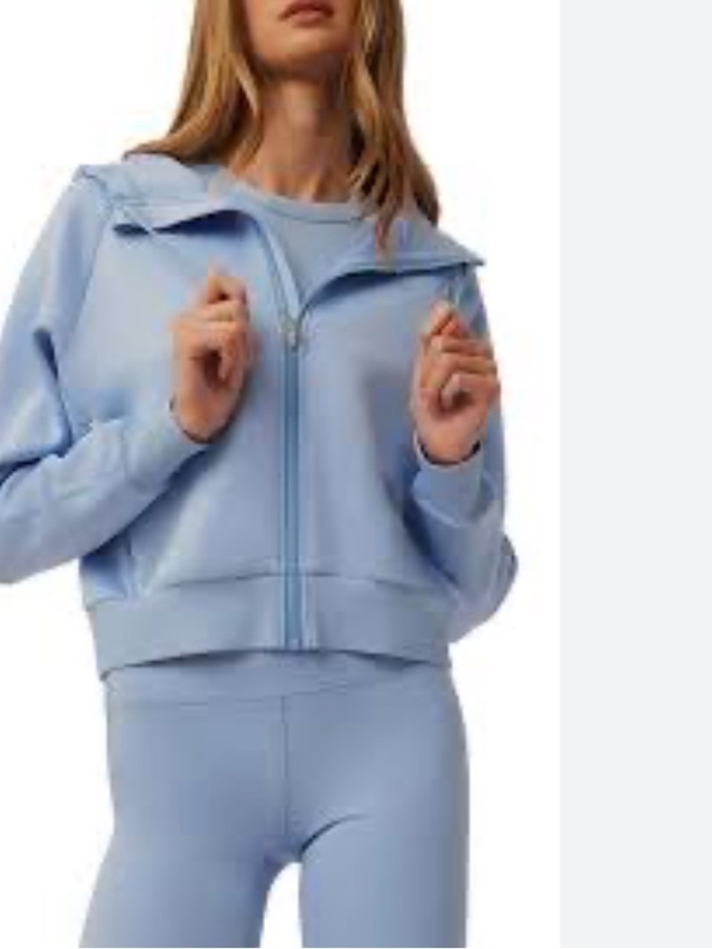 Old Navy Active Light Blue Zip-Front Girls Top 14-16